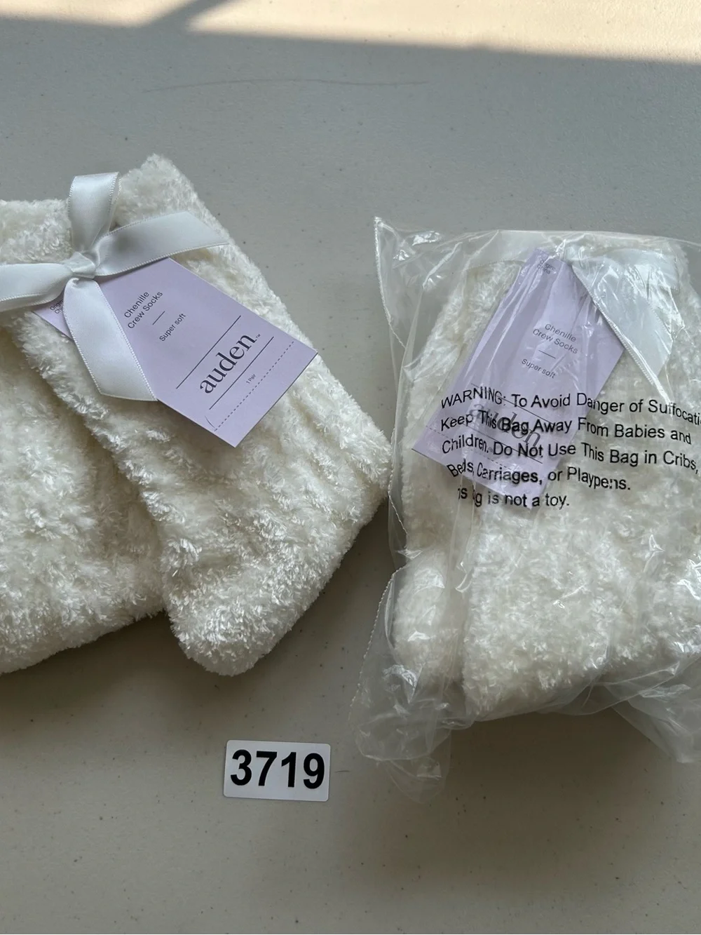 Auden Chenille Crew Socks 2 Packs Off White  Size 4-10